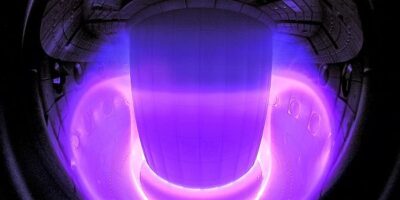 AI controls plasma inside a nuclear fusion reactor