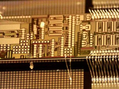 Optical chip can train machine learning hardware