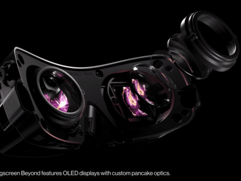 Custom-fit wearable VR Headset