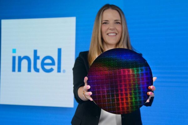 Intel samples 144 core 3nm power efficiency processor for the data centre