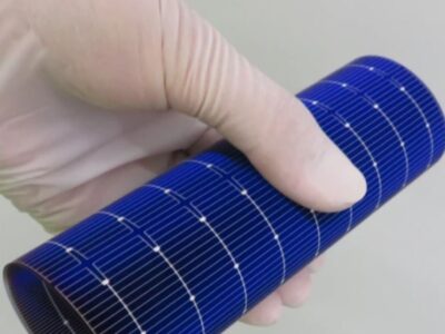 Building large scale flexible solar cells