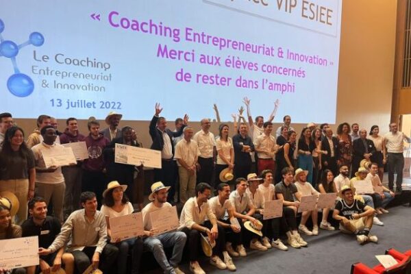 Jour des projets à l’ESIEE Paris : près de 100 projets d’élèves ingénieur à découvrir