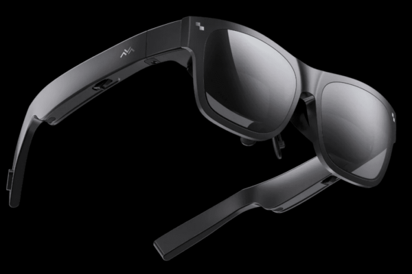 Full-color 3D Display Smart Glasses Powered by Snapdragon