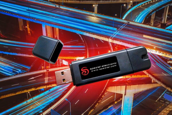 Bluetooth dongle accomplishes 720 kbps over 300 meters