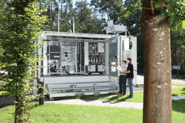 Long-term energy storage system uses hydrogen technology