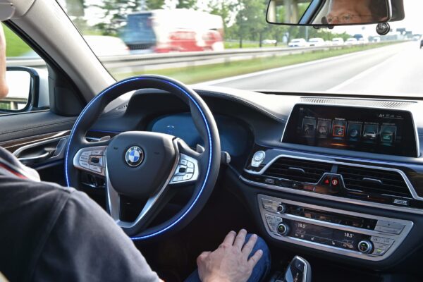 Fiat Chrysler joins autonomous driving platform from BMW / Intel / Mobileye
