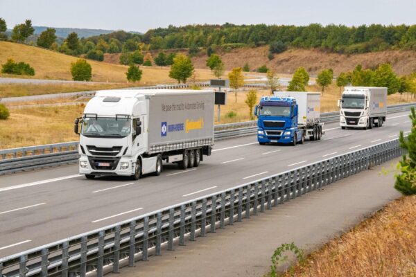 Continental, Knorr develop autonomous driving platform for trucks
