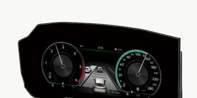 Curved instrument cluster for the first time in series vehicle
