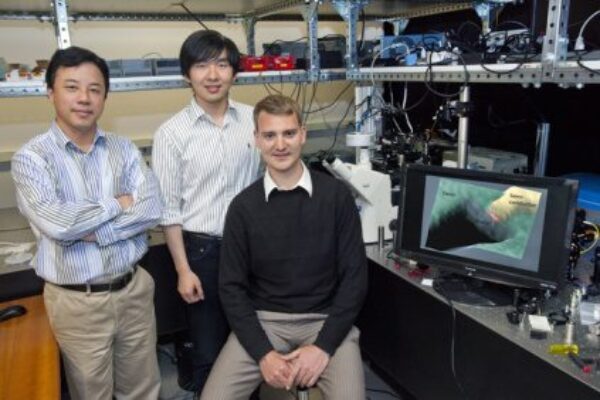 Nanoscale waveguide boosts silicon photonics