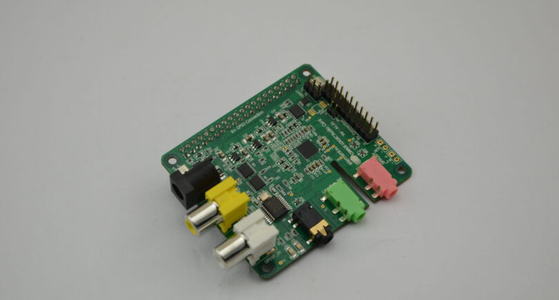 “High definition” Cirrus Logic audio card for Raspberry Pi