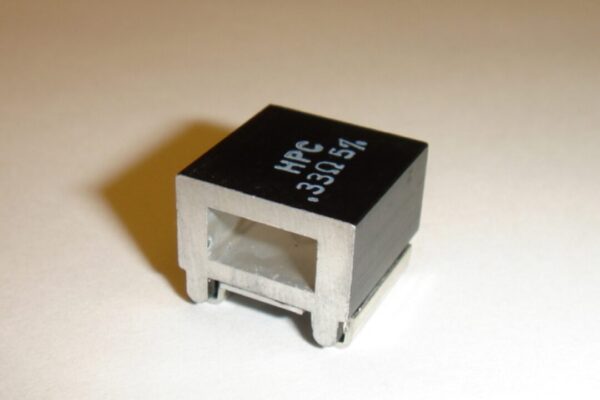 High power SMD resistor handles up to 12 W