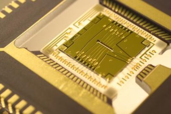 UK researchers pave way to scalable quantum computing with 3D ion trap array