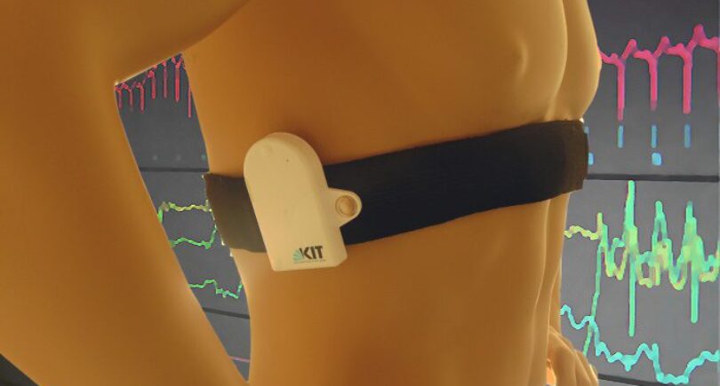 Sensor belt monitors cardiac patients over long periods