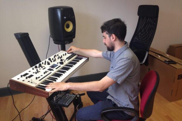 Synthesizer startup looks to the cloud
