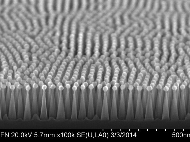 Antireflective nanotextures create self-assembly surface for solar cells