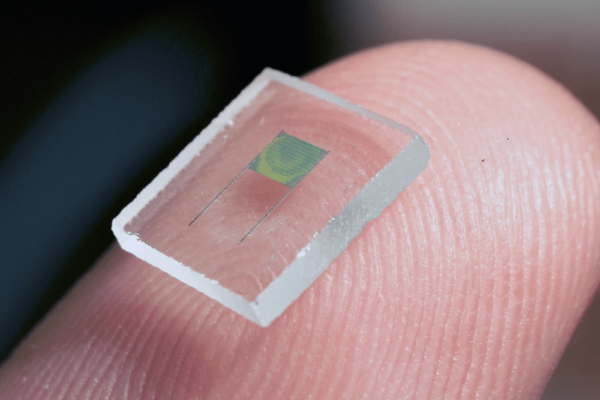 High-performance 3D microbattery adds large-scale on-chip integration dimension