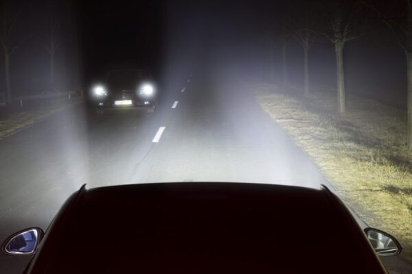 Opel develops intelligent, non-dazzle LED-based headlight