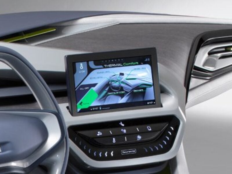 Faurecia, Magneti Marelli jointly integrate tablets and smartphones into cars