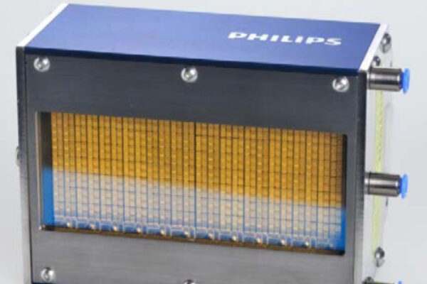 Philips Photonics: SPIE paper on integrated high power VCSEL systems
