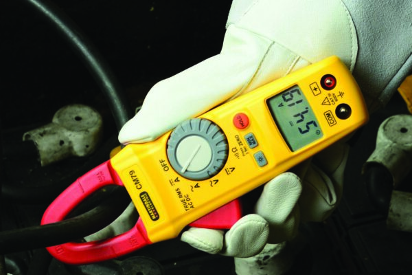 Pocket-sized True RMS clamp meters simplifies application selection