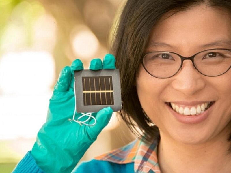 Large perovskite solar cell efficiency hits 12%