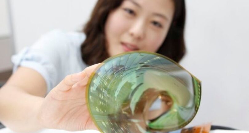 Largest flexible, transparent OLED display developed by LG
