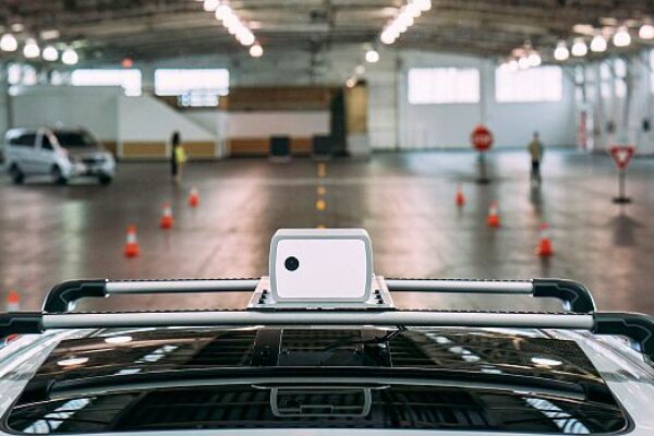 Ex-Apple engineers unveil self-driving car sensor