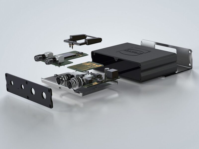 Gigabit modular connector supports digitisation in rail vehicles