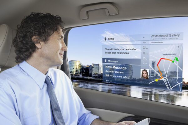 Les μLED transforment les vitres de voiture en affichages AR