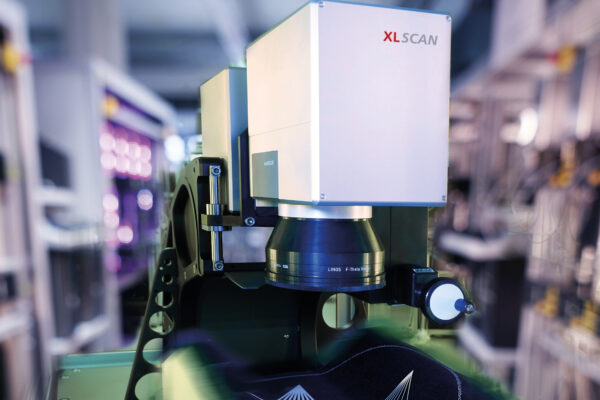 Laser scan integrates ultra-dynamic z axis