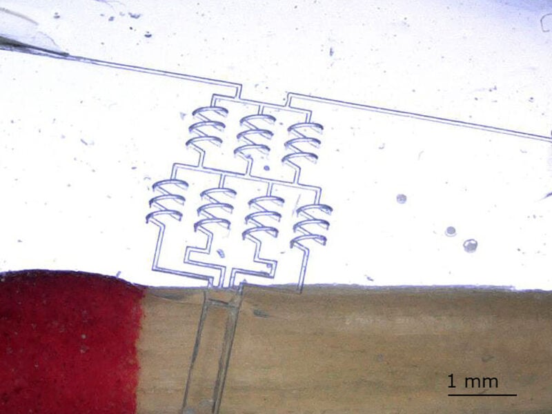3D microfabrication yields silica microfluidics 7um in diameter