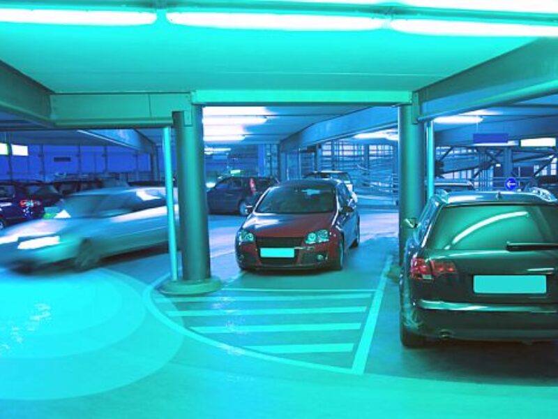 Vision system allows autonomous cars to see around corners