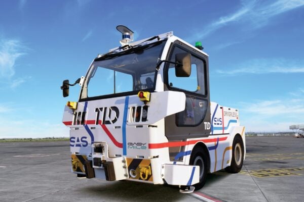Velodyne equips autonomous baggage tractors with lidar sensors