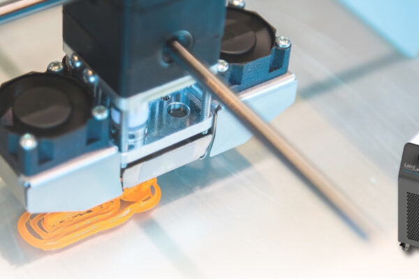 Chiller cools 3D printer electronics