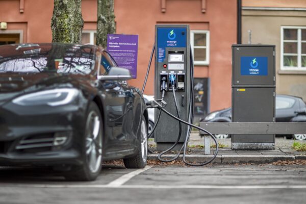 Swedish 50kW fast charger roll out uses ABB tech