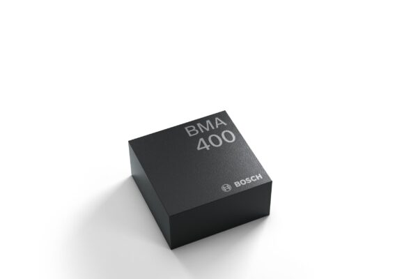 Ultra-low power accelerometer for wearables and IoT