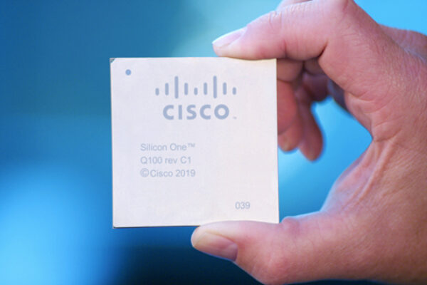 Cisco enters chip market with network processor