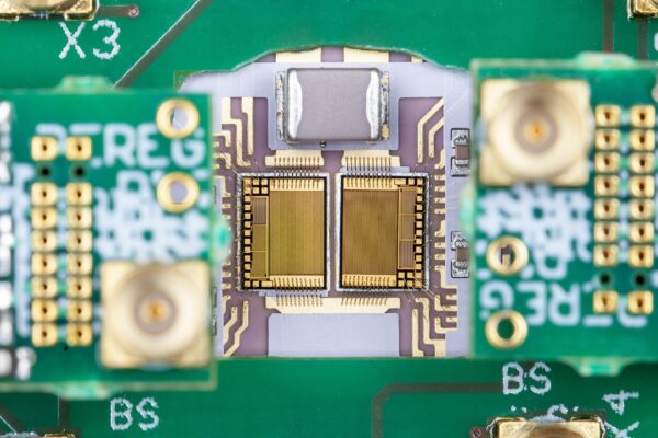 GaN single chip integrates sensors for the first time