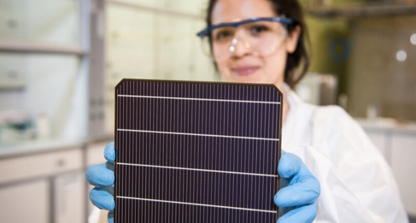 Oxford PV preps tandem perovskite solar cell production