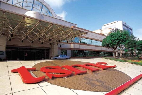 TSMC’s March sales drop 15 percent