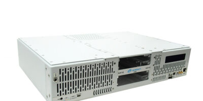 Two slot 3U VPX chassis with RTM for conduction cooled modules